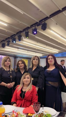 ÖMRÜMÜZÜN BƏZƏYİSƏN, GÜLÜSƏN… - FOTOLAR