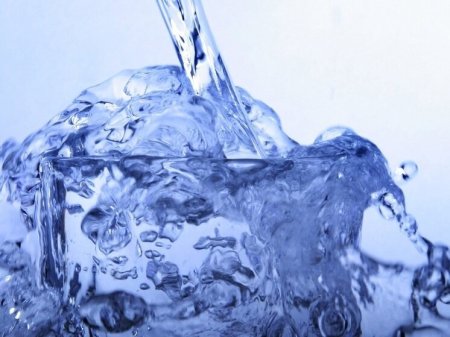 Qaynadılmış suyun qorxunc fəsadları: Ekspert elə şeylər danışdı ki...