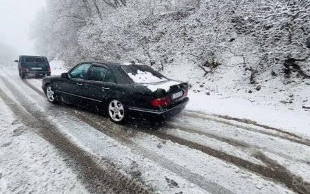 Bu yollar buz bağladı
