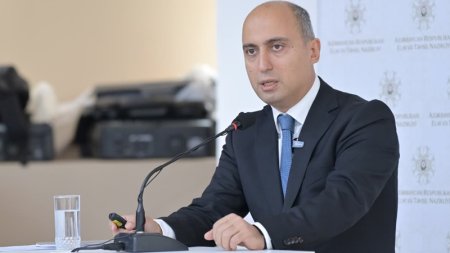 Emin Əmrullayev direktoru işdən ÇIXARDI