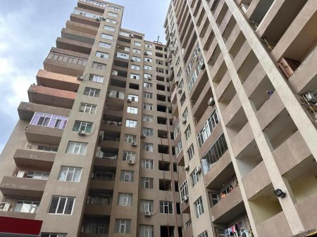 Çoxmənzilli binalarda idarəetmə problemi: Kim kimə tabe olmalıdır?