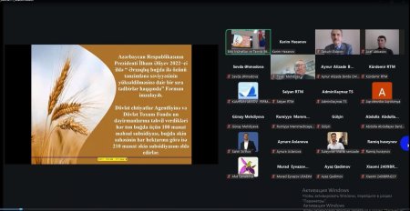 Professor İbrahim Cəfərovun təqdimatında dənli taxıl bitkilərinin xəstəliklərinə dair təlim keçirilib