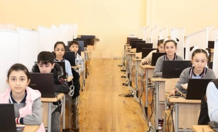 V sinif şagirdləri arasında rəqəmsal bacarıqların səviyyəsinin müəyyənləşdirilməsi məqsədilə informatika fənni üzrə diaqnostik qiymətləndirmə keçirilir