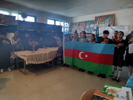 Goranboy rayonunun Qızılhacılı qəsəbə 1 saylı tam orta məktəbində 26 fevral – Xocalı faciəsinin 34-cü ildönümünə həsr olunmuş anım tədbiri keçirilmişdir