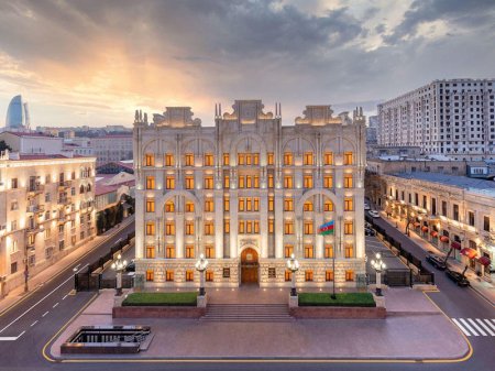 DİN-dən xəbərdarlıq: "WhatsApp"la pulunuz oğurlana bilər