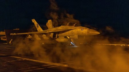 İran NATO-nun Viktoriya bazasına hücum etdi