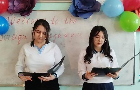 Goranboy şəhər 2 nömrəli tam orta ümumtəhsil məktəbində “Xarici dili gecəsi”  fənn tədbiri keçirilib