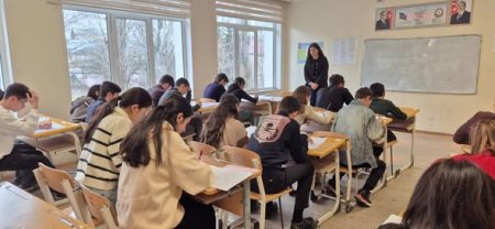 Fənn olimpiadalarının yarımfinal turu keçirilib