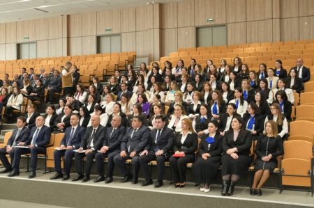 Ağdam şəhər 1 nömrəli tam orta məktəbdə 8 Mart – Beynəlxalq Qadınlar Günü münasibətilə tədbir keçirilib