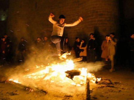 Dünən bayram tonqalında neçə nəfər xəsarət alıb?