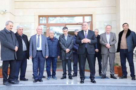 Bitki Mühafizə və Texniki Bitkilər Elmi-Tədqiqat İnstitutunda əməkdaşlar üçün Novruz şənliyi keçirilib