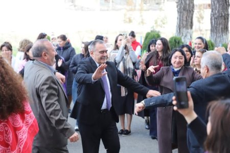 Bitki Mühafizə və Texniki Bitkilər Elmi-Tədqiqat İnstitutunda əməkdaşlar üçün Novruz şənliyi keçirilib