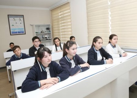 Gəncə-Daşkəsən Regional Təhsil İdarəsinin müdiri Elçin Kərimov Gəncə şəhər 7 nömrəli tam orta ümumtəhsil məktəbində olub