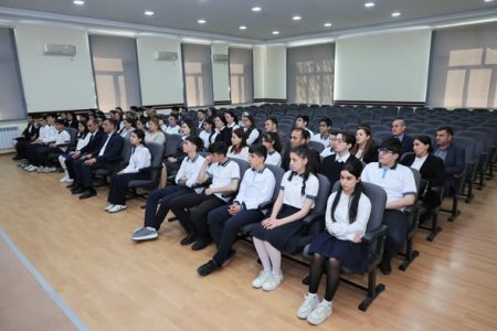 Respublika Fənn Olimpiadalarının finalçıları ilə görüş keçirilib