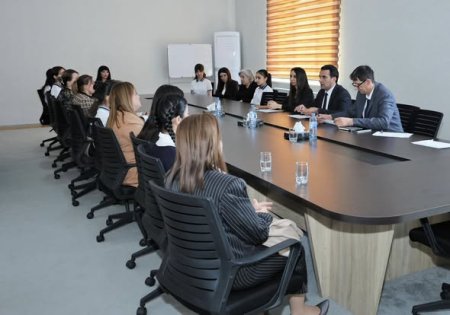 “Ən yaxşı təqdimat” müsabiqəsinin finalçıları ilə görüş