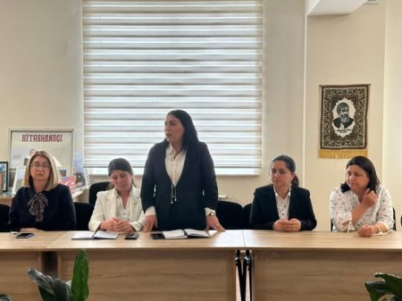 Məktəb direktorları ilə görüş keçirilib