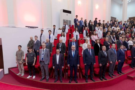 ATU-da “Sağlamlıq və Texnologiyanın Zirvəsi” adlı konfrans keçirilib