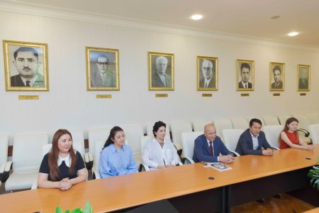 Daşkənd Dövlət Tibb Universitetinin nümayəndə heyəti ilə ATU-da rektorun görüşü keçirilib