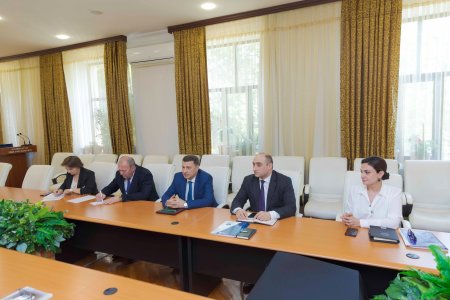 Daşkənd Dövlət Tibb Universitetinin nümayəndə heyəti ilə ATU-da rektorun görüşü keçirilib