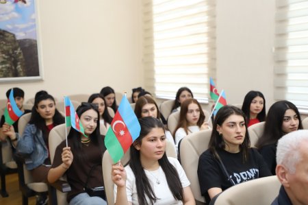 Bitki Mühafizə və Texniki Bitkilər Elmi-Tədqiqat İnstitutunda 28 May – Müstəqillik Gününə həsr olunmuş rəsmi tədbir keçirilib