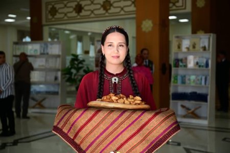 Arkadağ şəhərində Seyid Əzim Şirvani və Dövlətməmməd Azadinin yaradıcılığına həsr olunan elmi konfrans keçirilib
