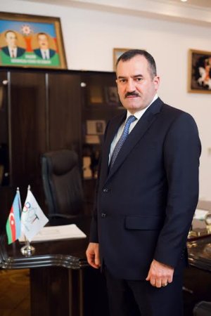 Elxan Yaqubov – Sahibkarlıq, tibb və maarifçilik fəaliyyətini uğurla birləşdirən ziyalı