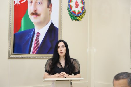 BİTKİ MÜHAFİZƏ VƏ TEXNİKİ BİTKİLƏR ELMİ-TƏDQİQAT İNSTİTUTUNDA 26 İYUN – SİLAHLI QÜVVƏLƏR GÜNÜNƏ HƏSR OLUNMUŞ TƏNTƏNƏLİ TƏDBİR KEÇİRİLİB