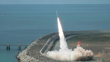 Türk raketi Yunanıstanda təşviş yaratdı: Ölümcül təhdiddir