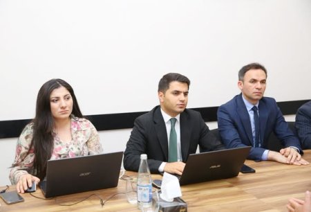 Gəncə-Daşkəsən Regional Təhsil İdarəsinin tabeliyində təhsil müəssisələrinə fənn müəllimlərinin işə qəbulu üzrə müsahibə mərhələsi davam edir