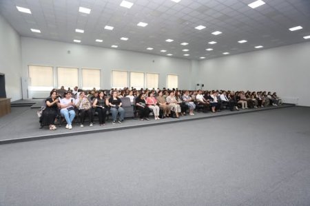 Yeni təmayüllü tədris modelinin tətbiq olunacağı ümumi təhsil müəssisələri ilə bağlı maarifləndirici görüşlər davam etdirilir
