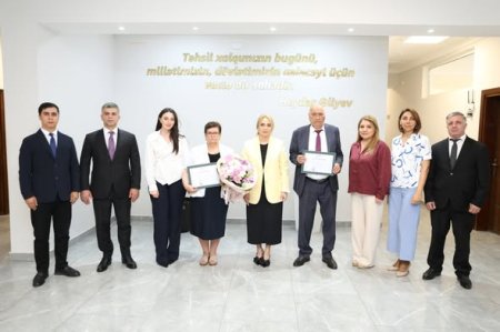 Mikayıl Müşfiq adına Giləzi qəsəbə tam orta məktəbinin direktoru Svetlana Rüstəmovanı uzunmüddətli səmərəli fəaliyyətlərinə və təhsil sahəsində qazandıqları nailiyyətlərə görə təltif edib