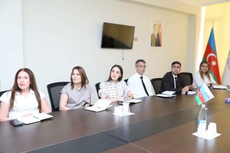  İnzibati təşkilat sektorunda yarımillik nəticələr müzakirə olunub