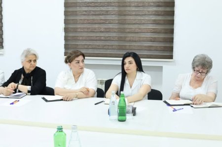 Bərdə rayonu üzrə təhsil sektorunun 2025–2026-cı tədris ilinə dair hesabatı dinlənilib