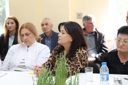 Bitki Mühafizə və Texniki Bitkilər ETİ-də Dövlət Proqramından irəli gələn  vəzifələr müzakirə olunub